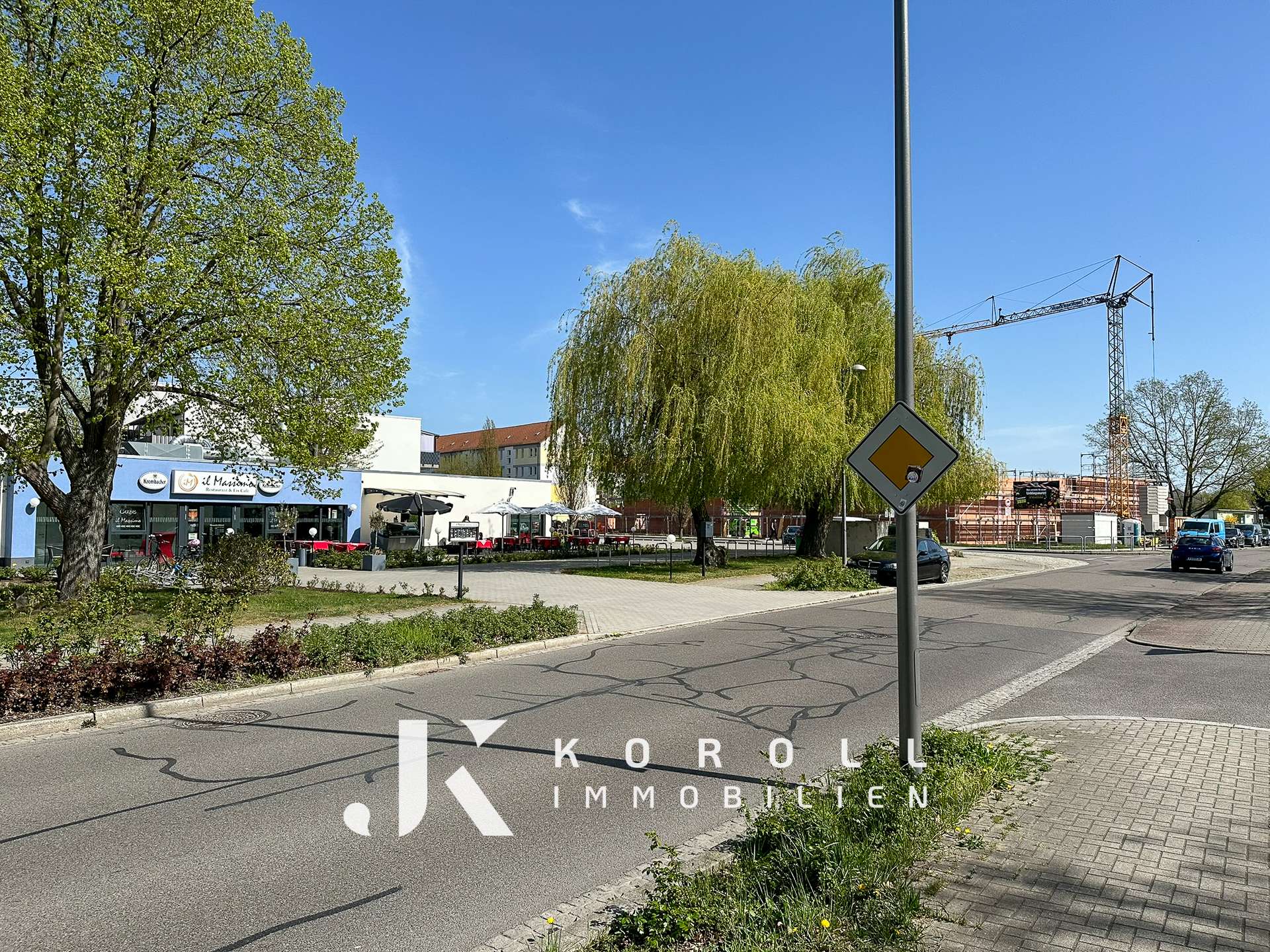 Neubauten und Restaurant